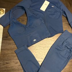 Alo Yoga 3 piece