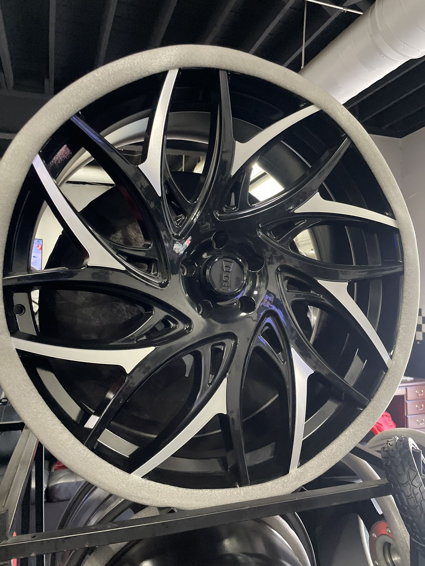 26”  DUB Bolt Pattern 5x127 