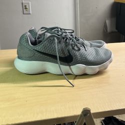Men’s Nike Hyperdunks