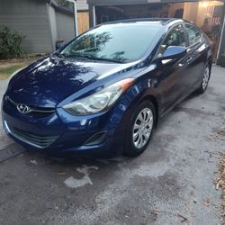 Hyundai Elantra 