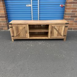 TV Stand 