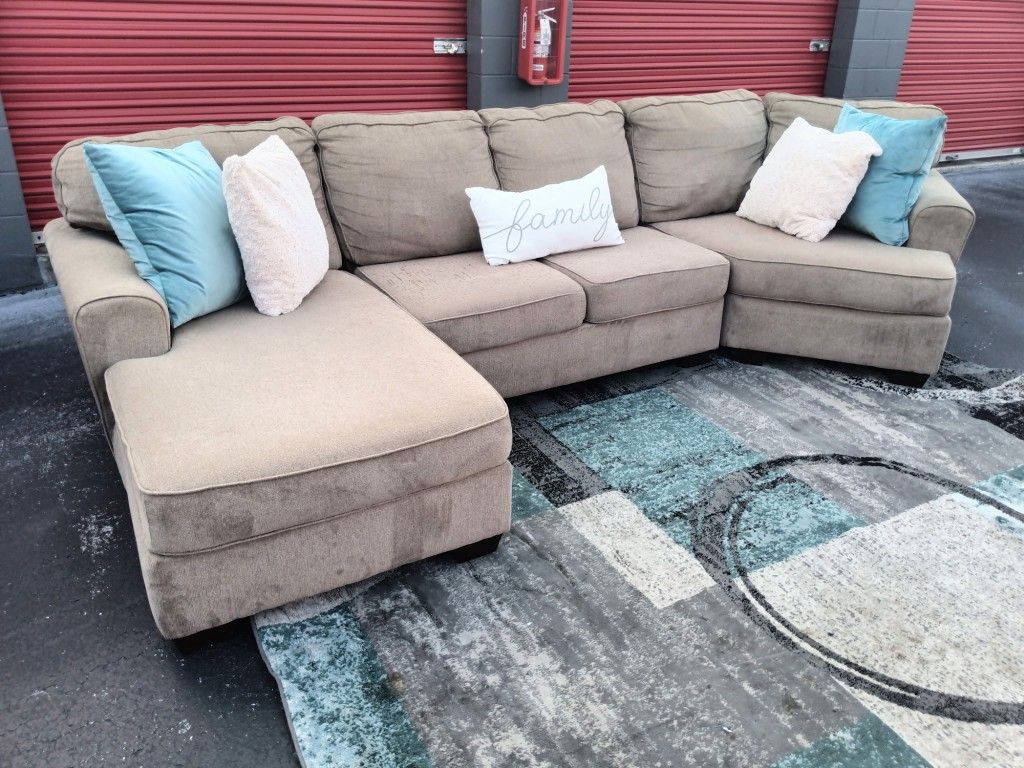 Sectional couch
