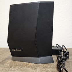 NETGEAR Nighthawk AX2700 DOCSIS 3.1 + WiFi 6 Router, 2.7 GPS (CAX60)