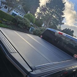 BakFlip MX4 Truck Bed Cover