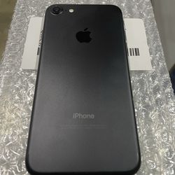 IPHONE 7 32Gb STRAIGHT TALK TRACFONE GOOD CONDITION 
