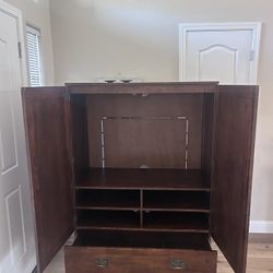 Wood Entertainment TV Stand Center