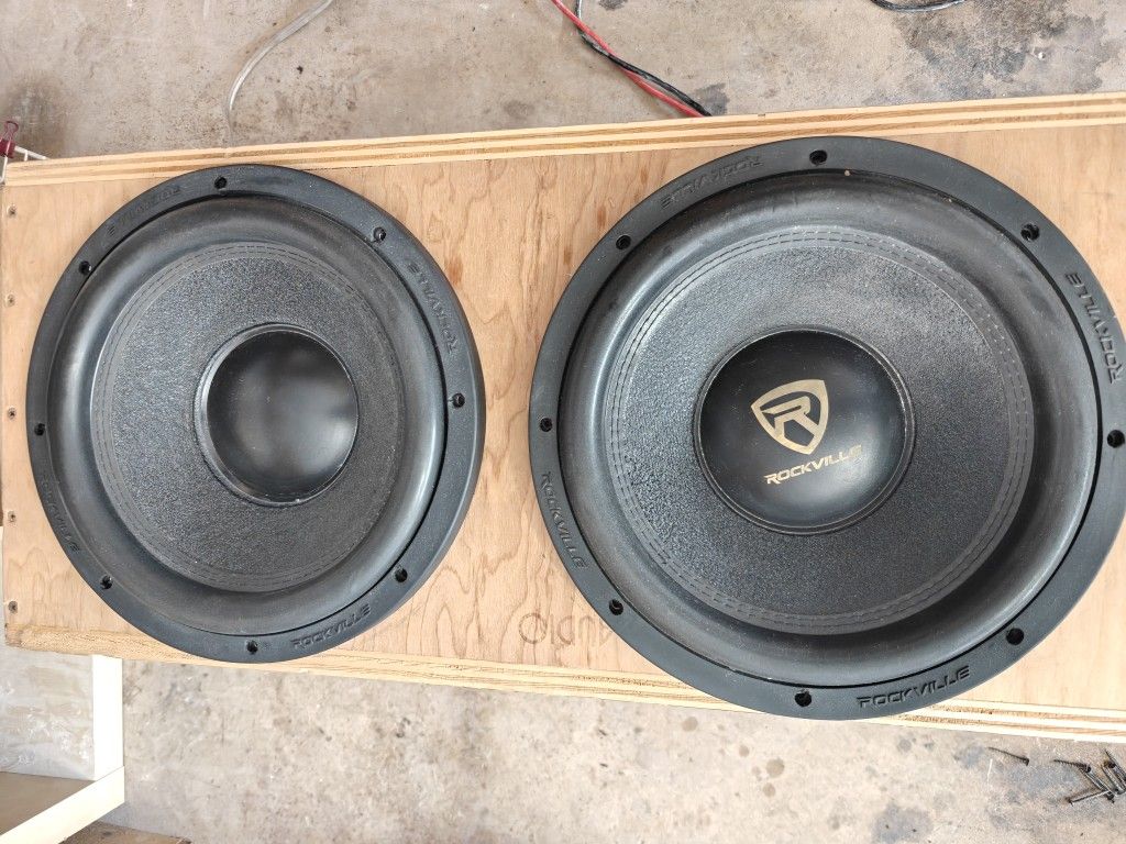 2 X 12x Rockville K9 Subwoofers With Box 35x18x14