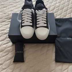 Numeris Acrylic Black Sneakers