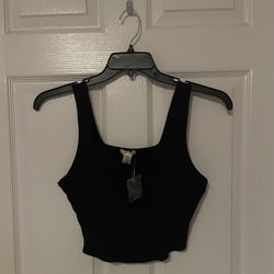 Brand New Black Cropped Top Size Large Juniors 