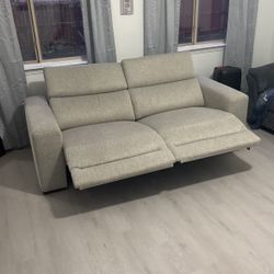 Moser Recliner Sofa Couch Electric 10/10