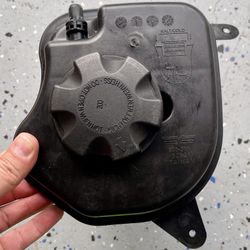 Bmw Coolant Reservoir 