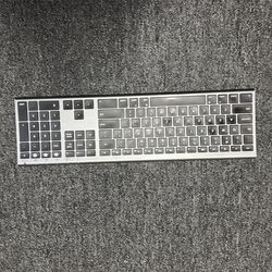 Bluetooth wireless rechargeable, keyboard, full-size with keyboard