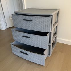 Sterilite 3 Drawer storage dresser