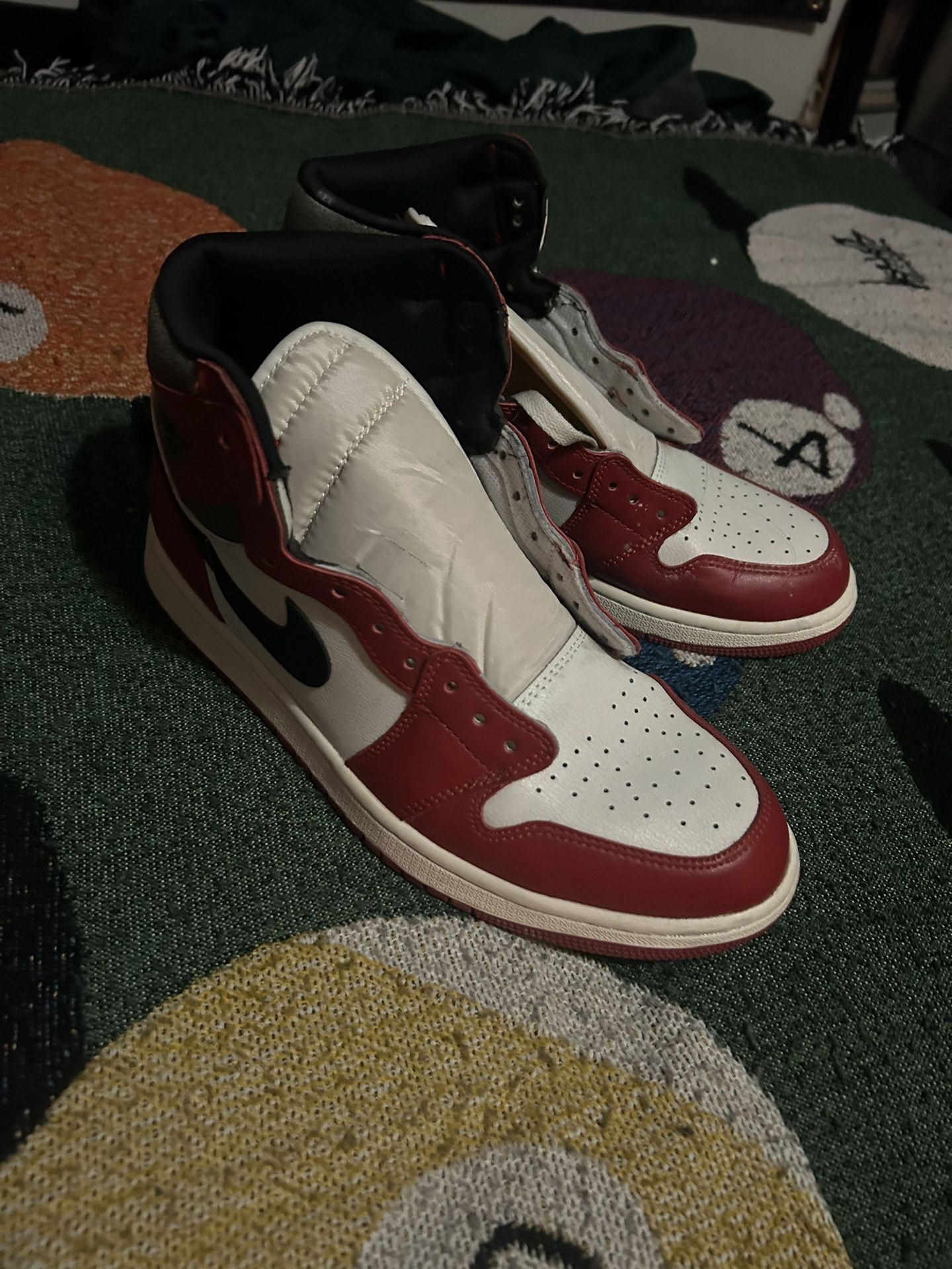 Jordan 1 Retro High OG Chicago size 9.5
