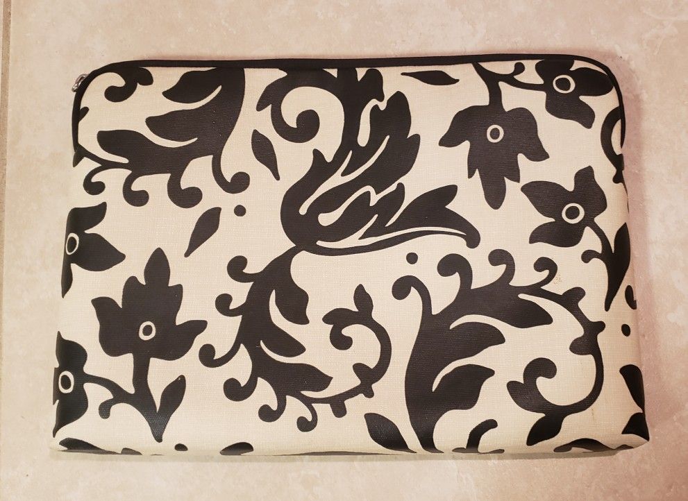Martha Stewart Portfolio/Papers/Laptop Case
