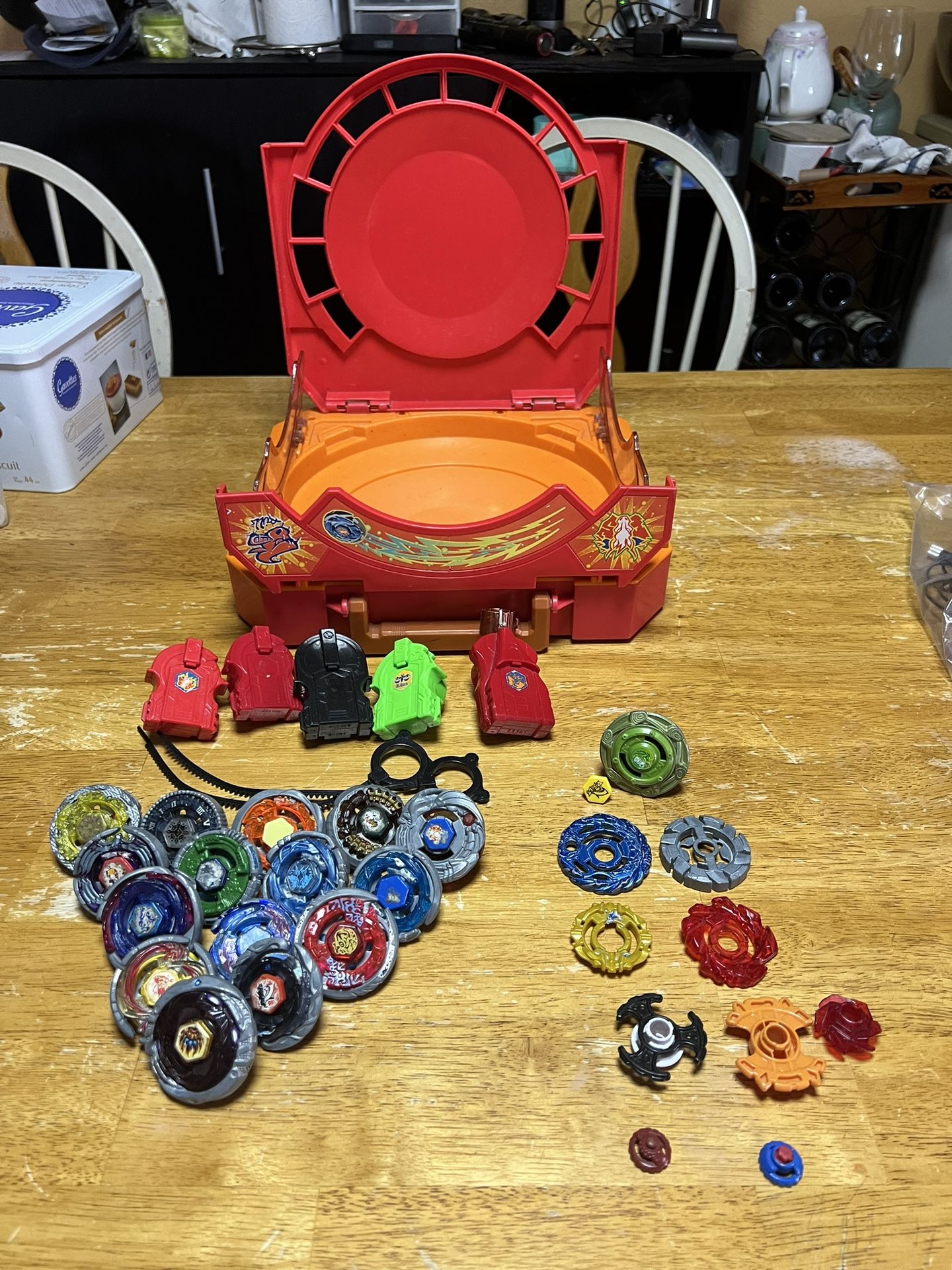 Beyblade Metal Fusion Collection LOT