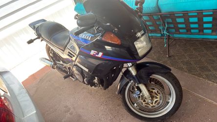 $1000 or best offer FJ1200 motorcycle