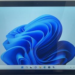 Tablet/Laptop Microsoft Surface Pro 3 1631, Intel Core I3, Ram 4gb, Storage 64gb , Windows 11