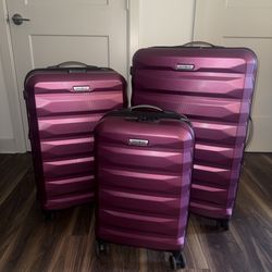 Samsonite Hardside Luggage Set In Magenta Color