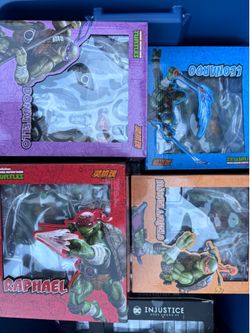 Teenage Mutant Ninja Turtles figures