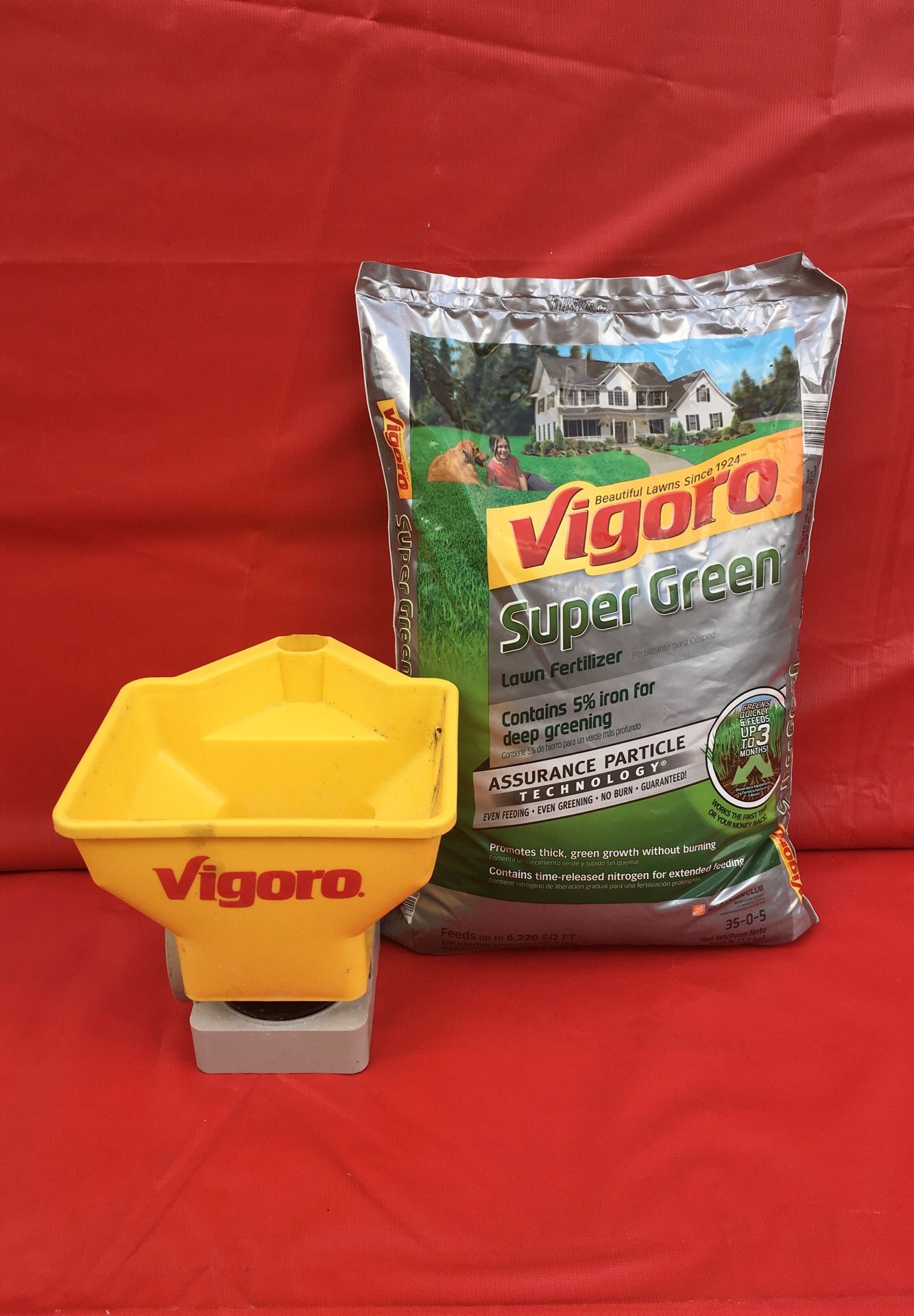 Vigoro Super green lawn fertilizer/dispenser