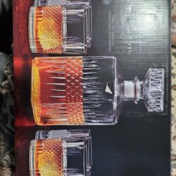 DECANTER SET