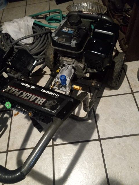 3300psi Black Max Power Washer