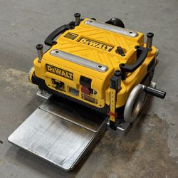 Dewalt DW735 13” Three Knife 2-Speed Planar