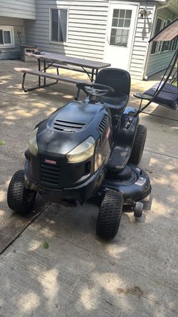 Craftsman riding mowy