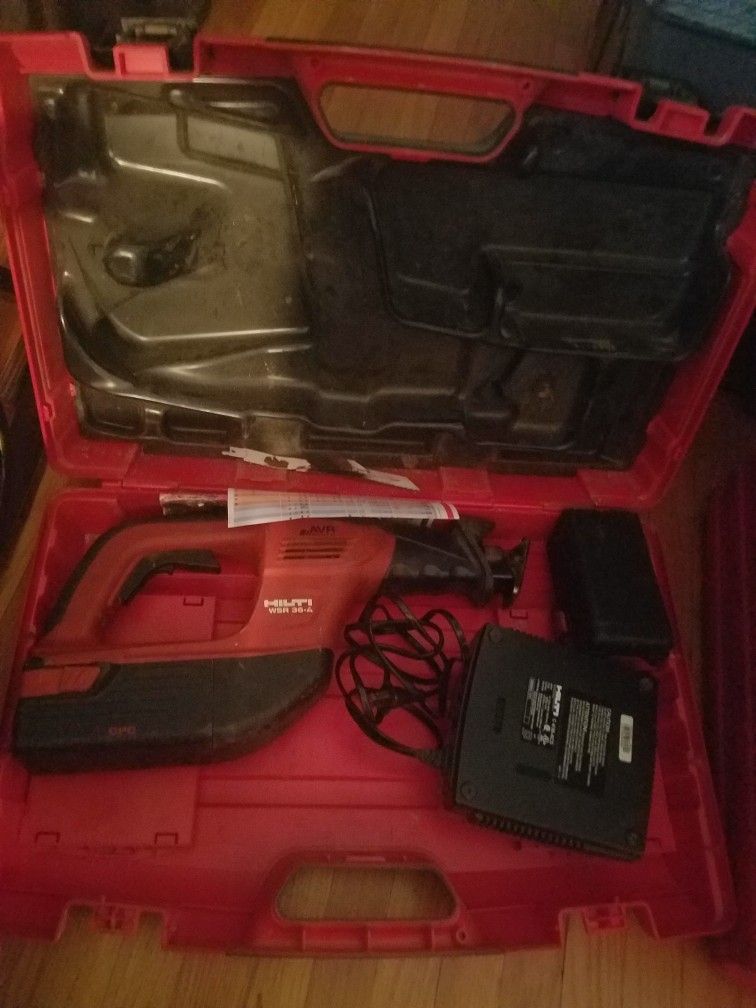 CORDLESS  HILTI   SAWZALL