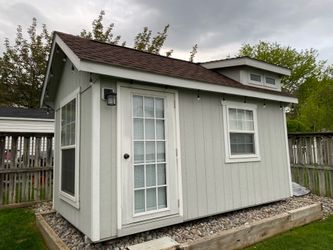 Pool/ guest house 8x14.5 ft. Fully finished