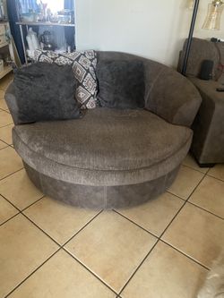 Round Ottoman