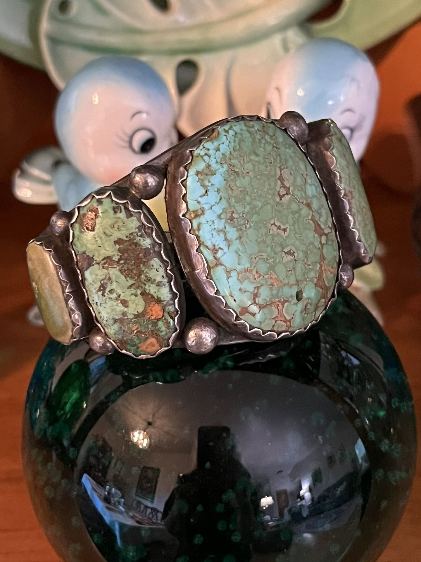 Vintage 20s To 40s Stunning Turquoise And Sterling Silver Navajo Cuff Bracelet 