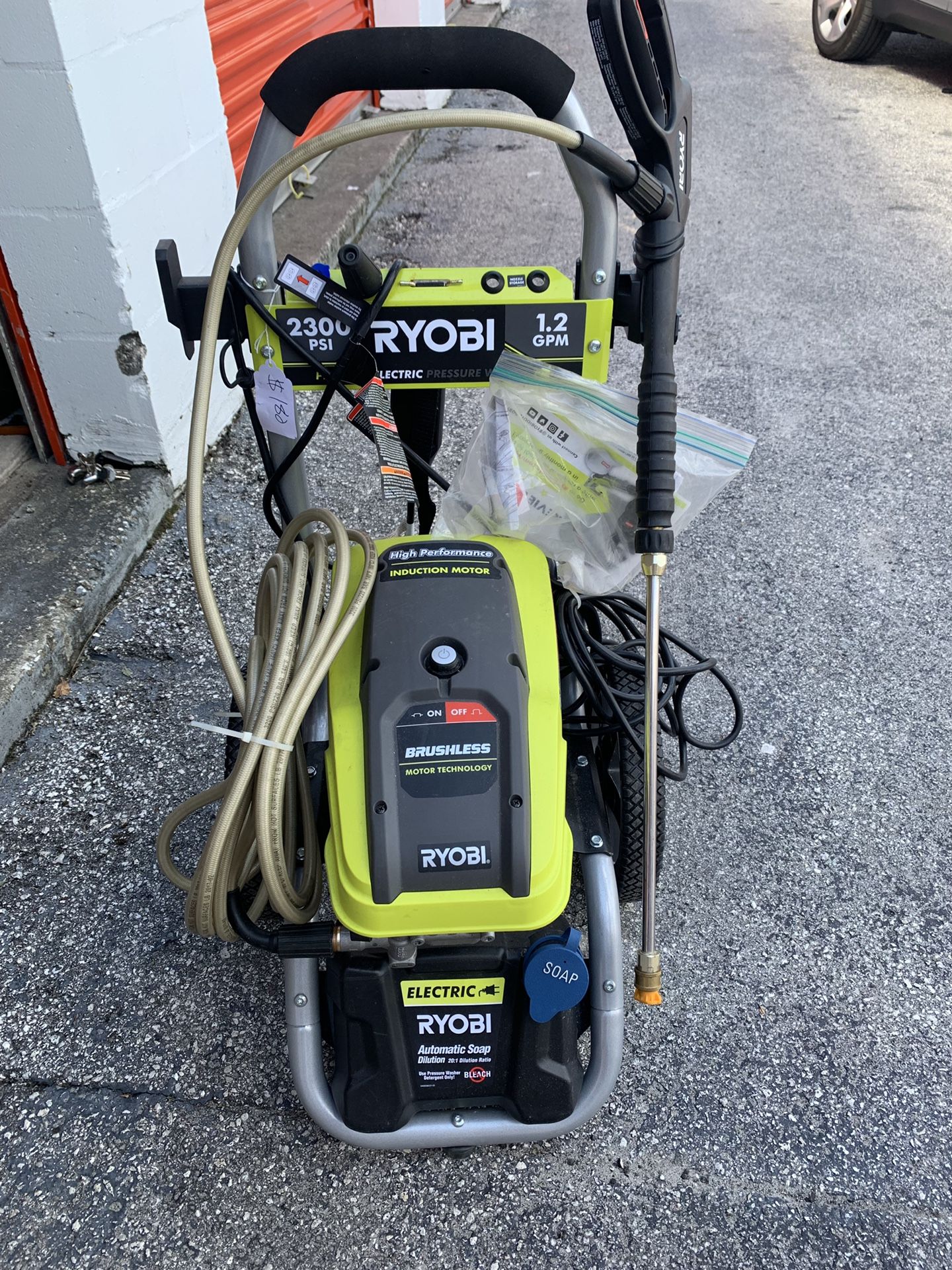 Brand new 2300 psi electric Powerwasher