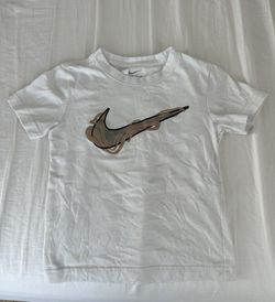 Kids Nike Tee Shirt 5 5T Swoosh