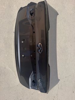 Infiniti q50 trunk with carbon duckbill spoiler
