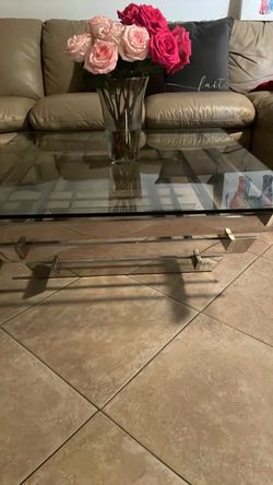 Center glass table