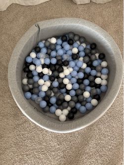 Ball pit