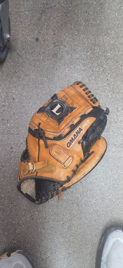 Louisville Slugger Omaha Pro Baseball Glove