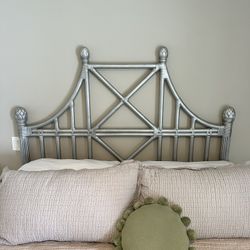 Headboard 
