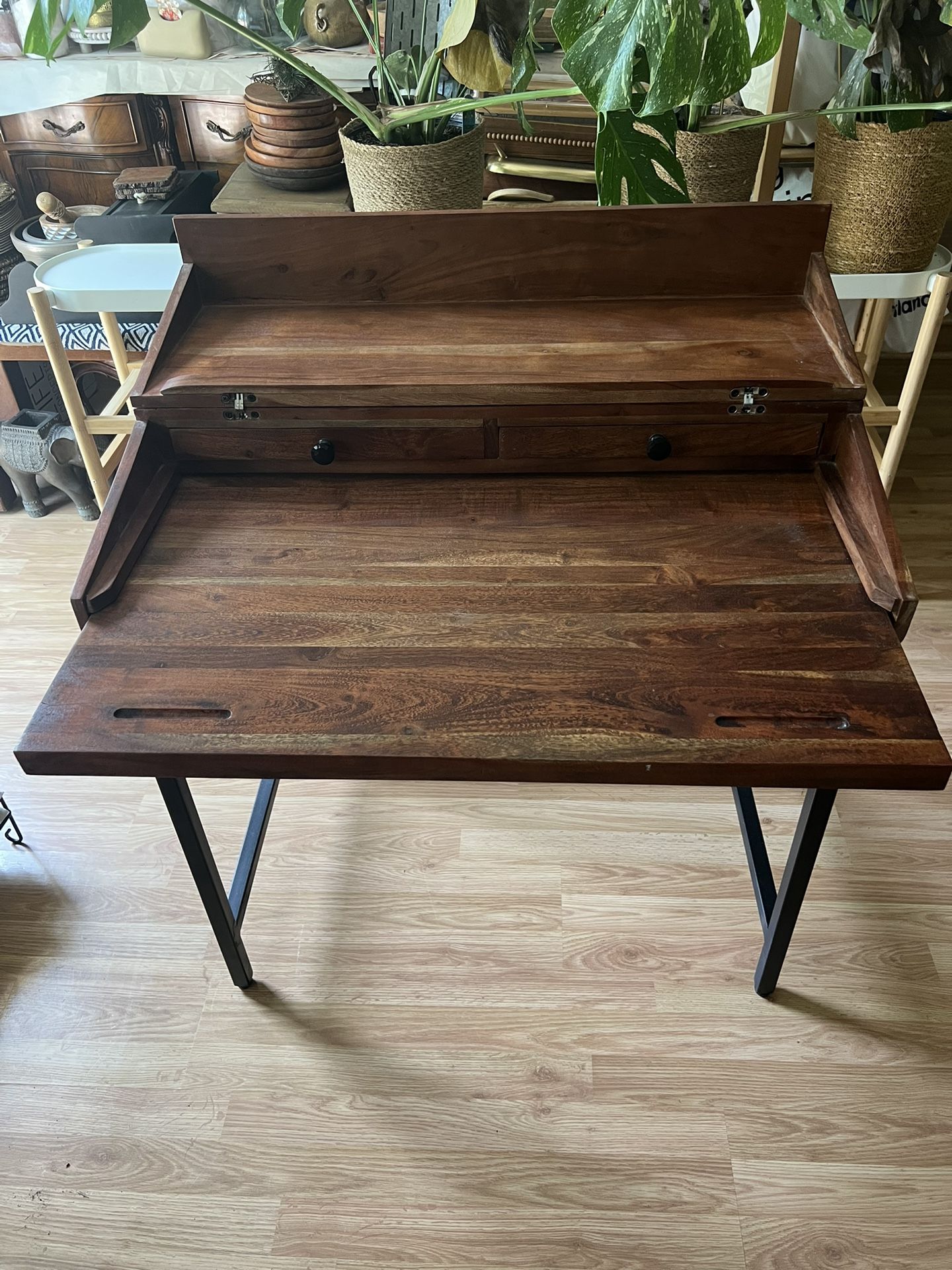 Foldable Table/desk