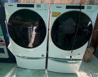 Whirlpool washer and gas dryer