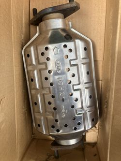 Still In Box W/ Invoice Paper! Never Installed, My Loss Is Your Gain:). 