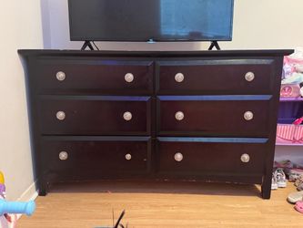 6 Draw Dresser