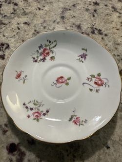 🌹 Winston Bone China Saucer – 22K Gold Trim – Made in England