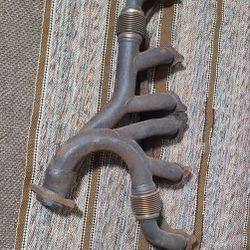 EXHAUST MANIFOLD