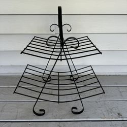 METAL, Magazine Rack (or for Throws)