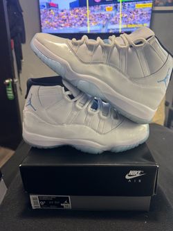 Air Jordan 11 Retro Legend Blue Size 9.5