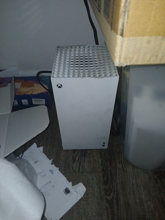 Xbox Series X With Controller