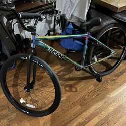 Throne Bike 29
